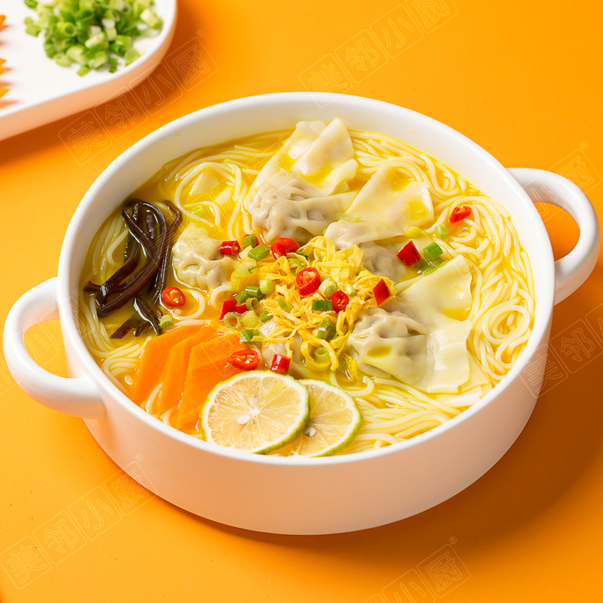 金湯雞肉餛飩米線