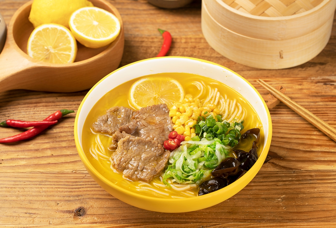 預(yù)制菜風(fēng)波下，智能炒菜機(jī)成破局新寵